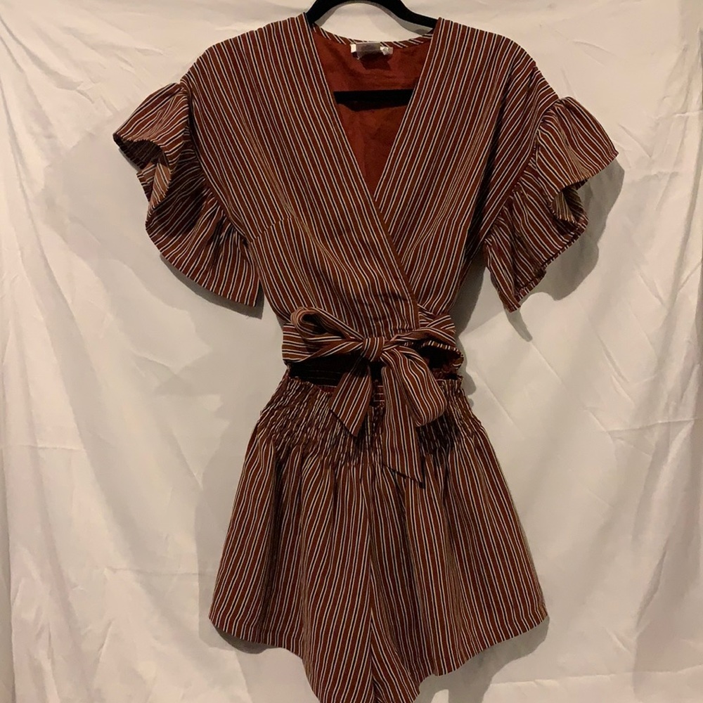 Super cute striped romper!